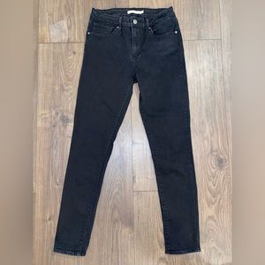 LEVI STRAUSS 721 Black High Ruse Skinny Jeans